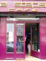 2 Steps Café