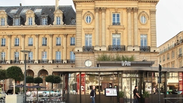 Café De La Paix