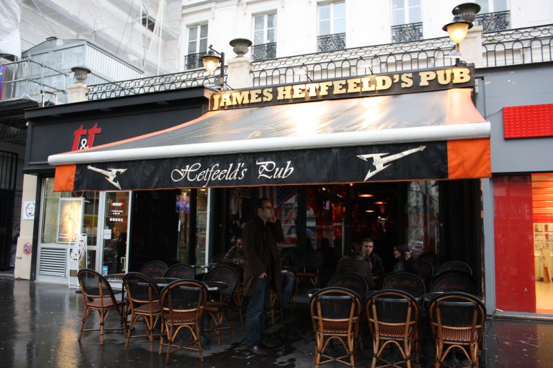 Hetfeeld's pub