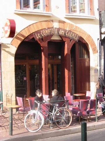 Le Comptoir A La Une