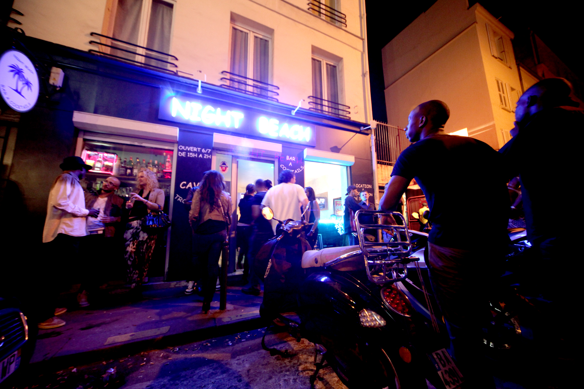 Le Night Beach