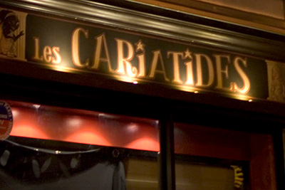 Les Cariatides