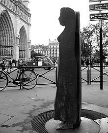 Parvis de Notre Dame
