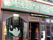 Teddy's Bar